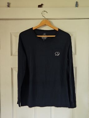 ivory ella Women's Long-Sleeve Pocket Tee - Dark Blue L
